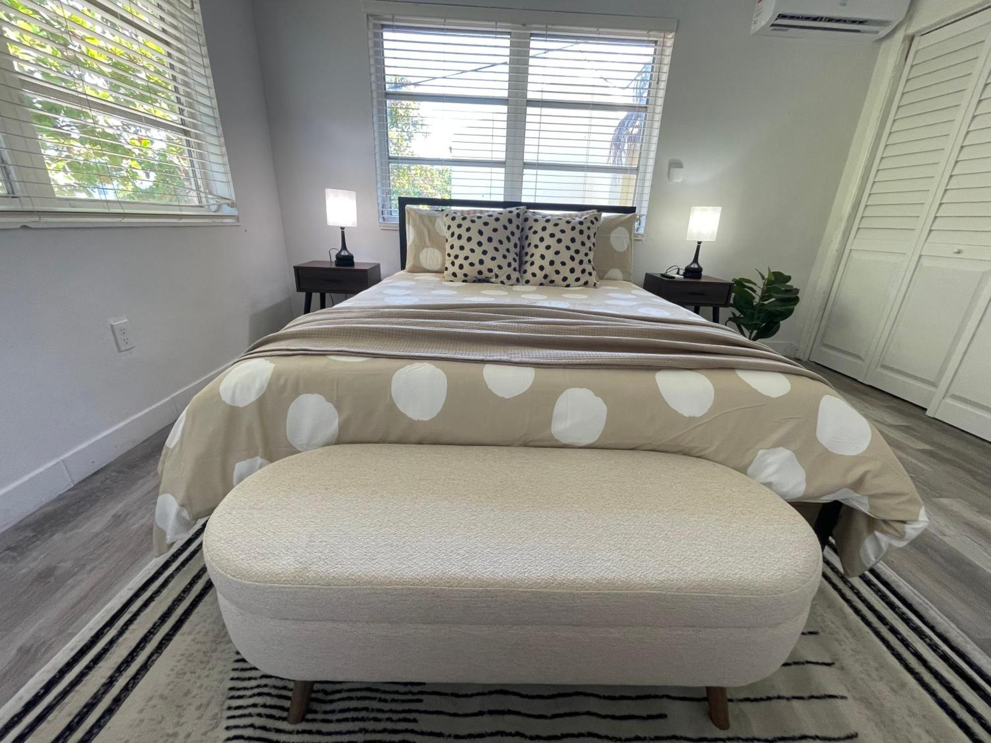 Fully Equipped Apartments With Parking Near Cocowalk Miami Eksteriør billede
