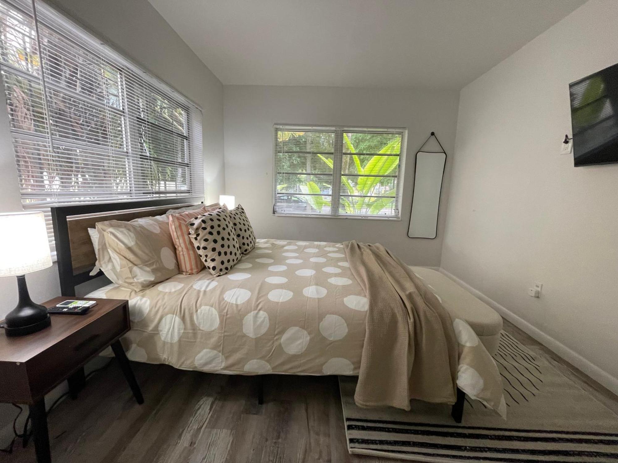 Fully Equipped Apartments With Parking Near Cocowalk Miami Eksteriør billede