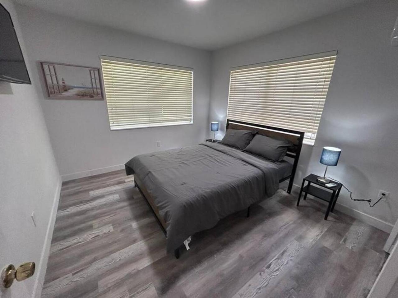 Fully Equipped Apartments With Parking Near Cocowalk Miami Eksteriør billede
